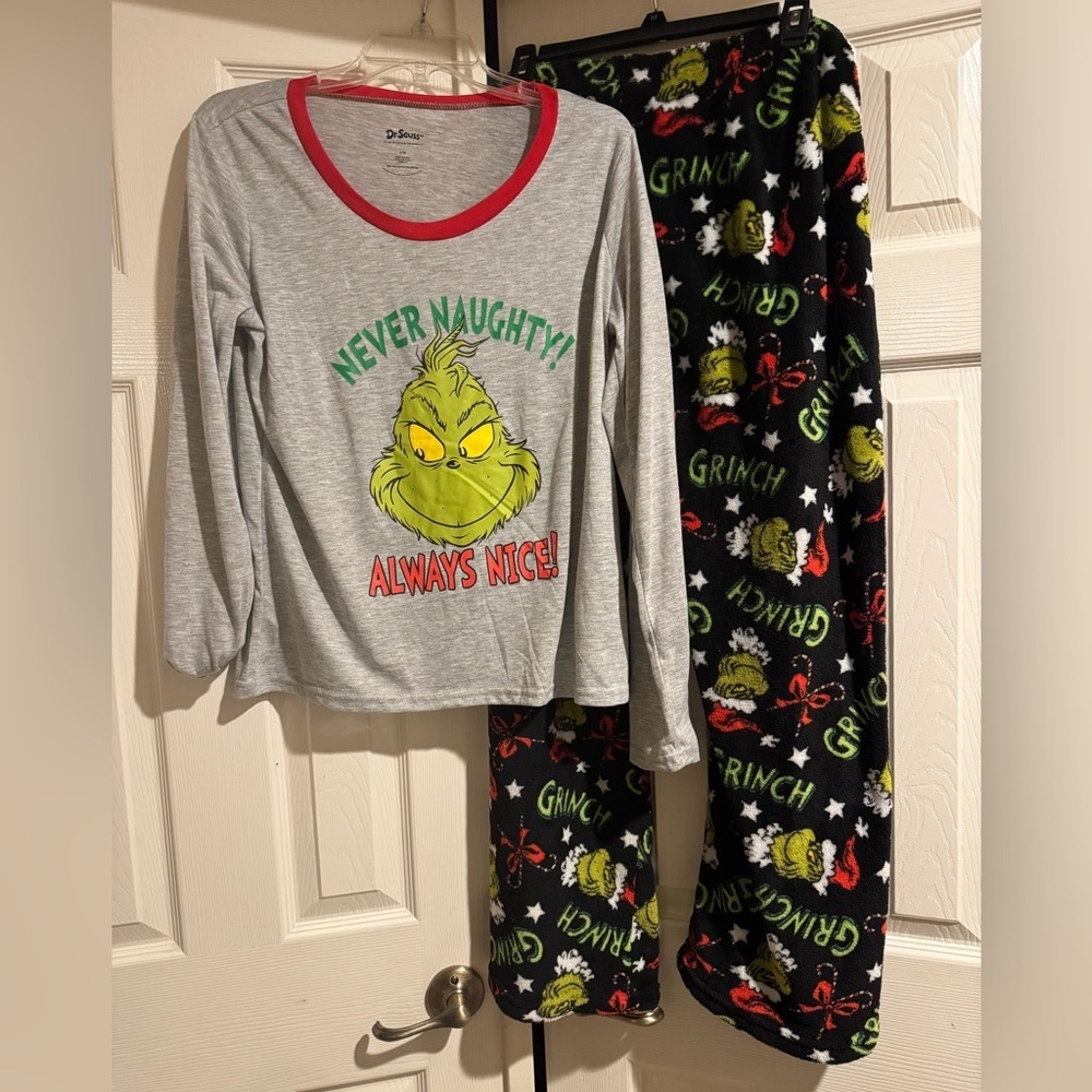Dr. Seuss Grinch women’s Pajamas